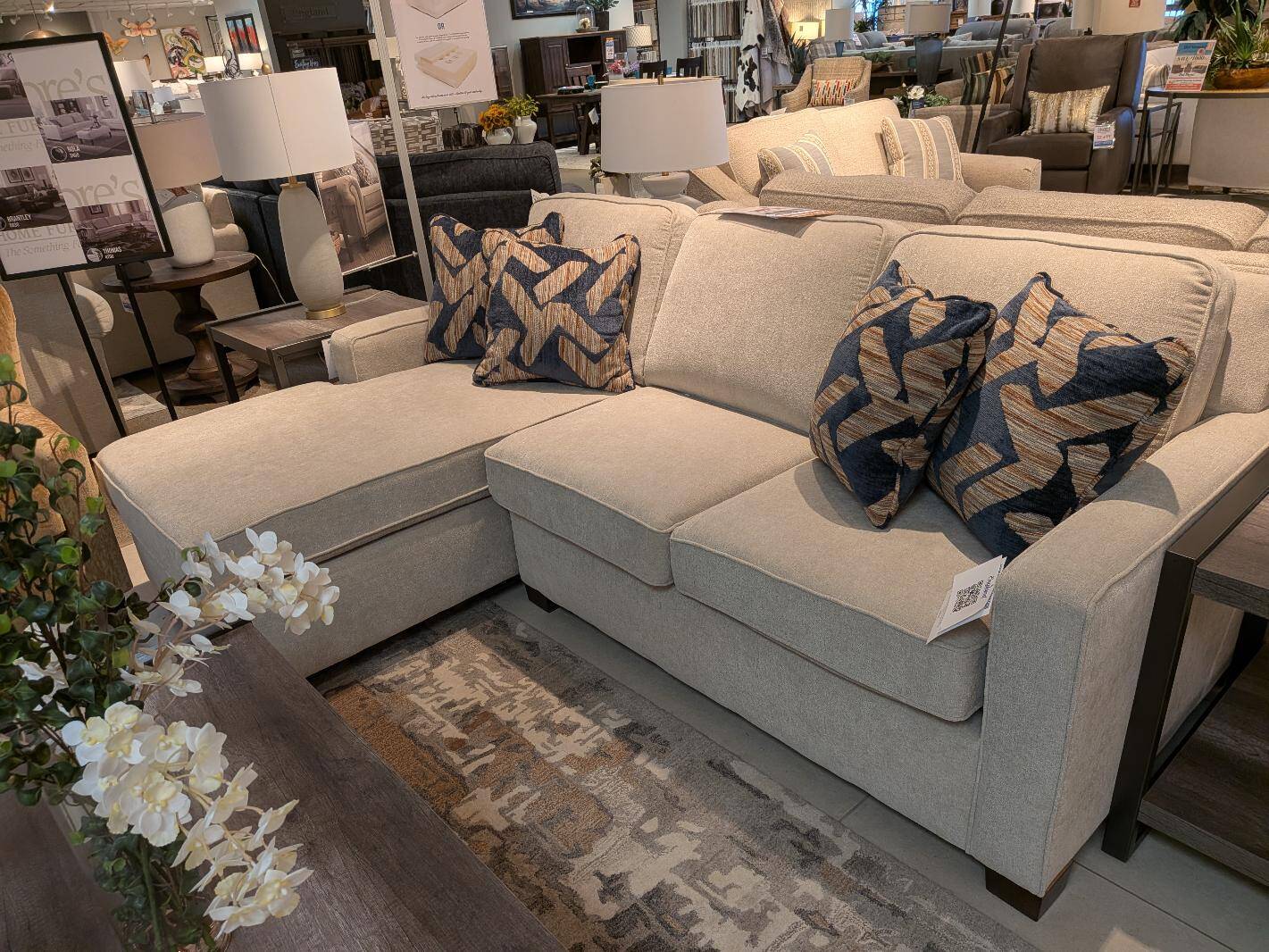ENGLAND 3N00 2 PC SOFA/CHAISE