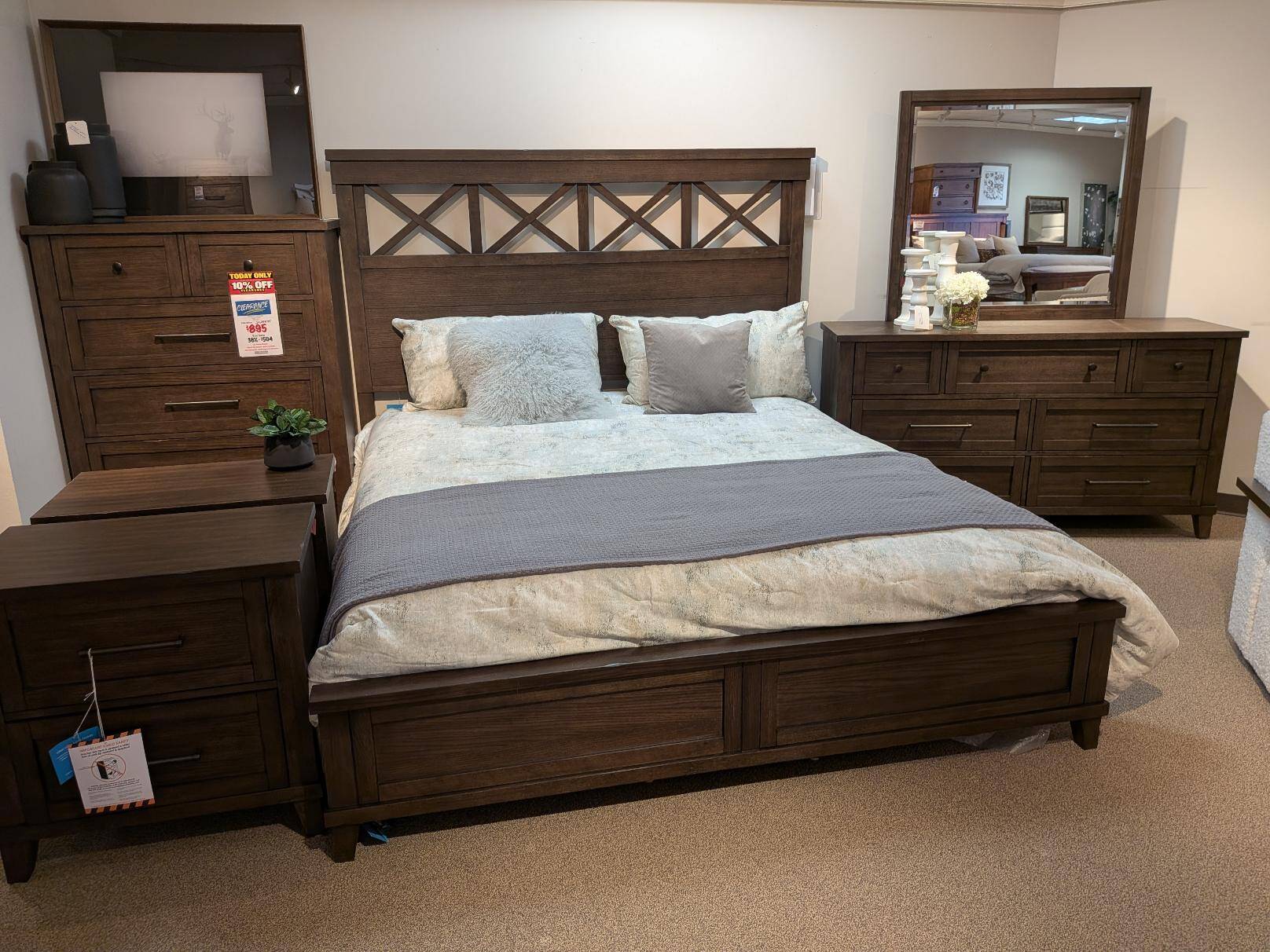 LEGACY TY4422 5 PC BEDROOM